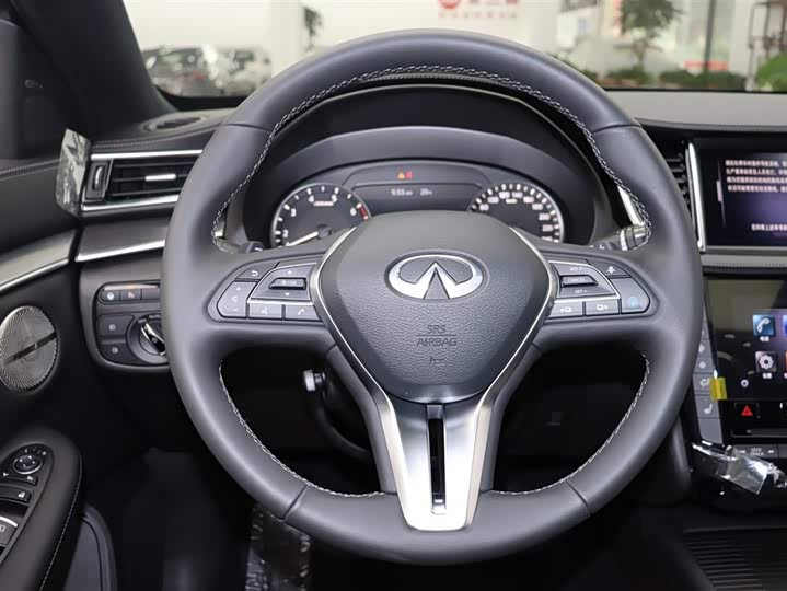 Фото 9 - Infiniti QX55