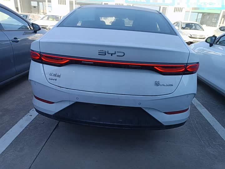 Фото 6 - BYD Qin Plus