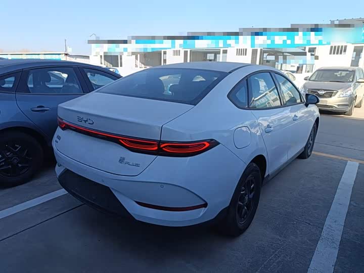 Фото 7 - BYD Qin Plus