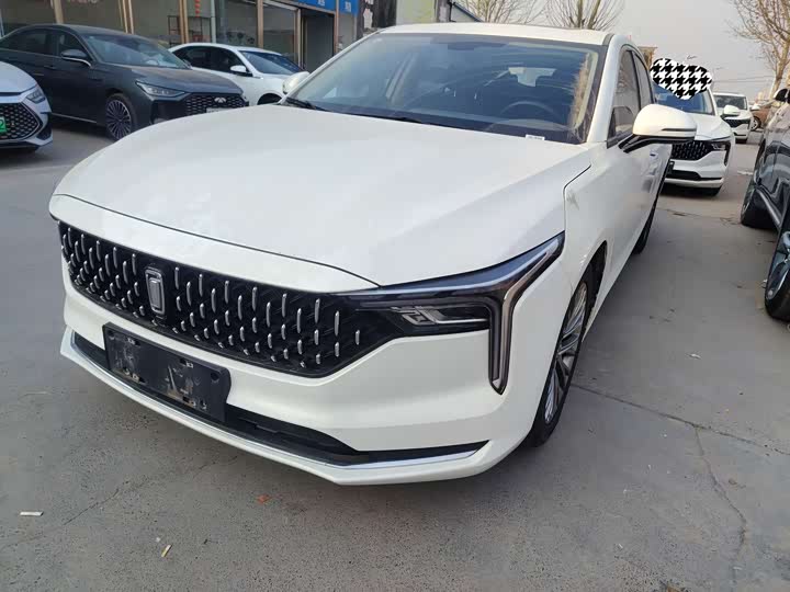 Фото 1 - Bestune B70