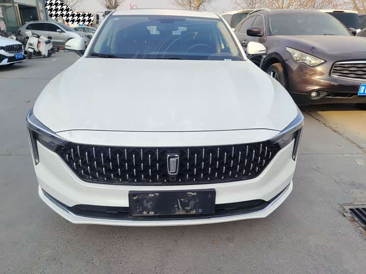 Фото 2 - Bestune B70