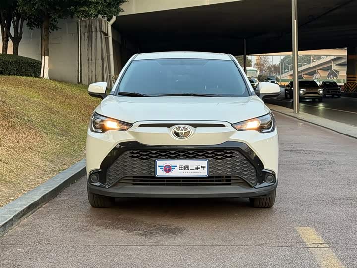 Фото 2 - Toyota Frontlander