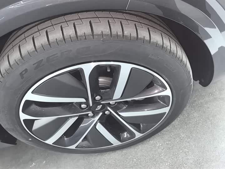 Фото 6 - LiXiang L6