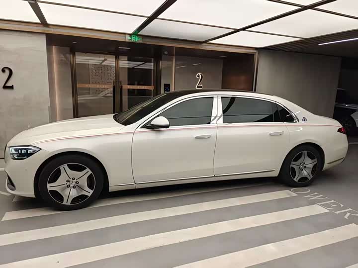 Фото 2 - Mercedes-Benz Maybach S-Class