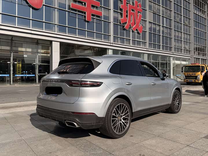 Фото 3 - Porsche Cayenne