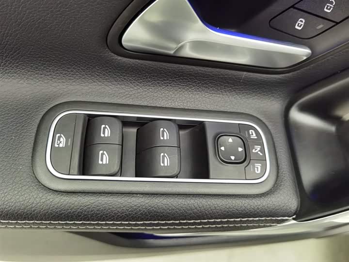 Фото 9 - Mercedes-Benz A-Class