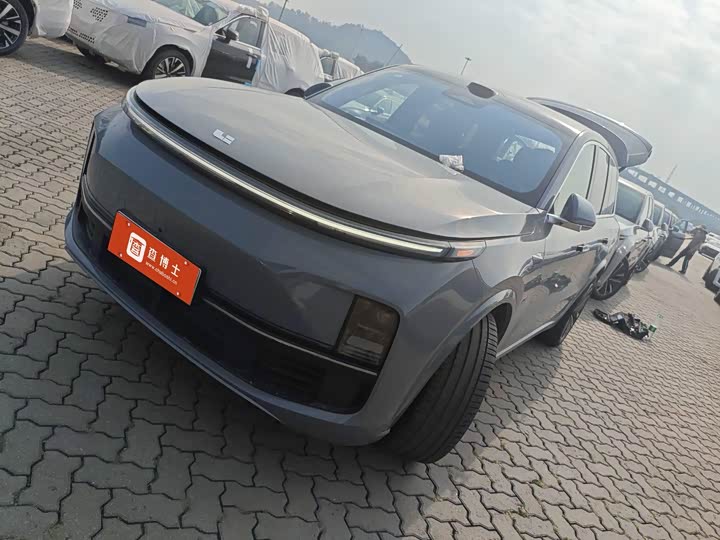 Фото 1 - LiXiang L8