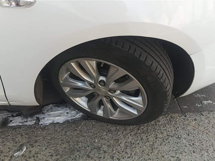 Фото 6 - Buick Excelle GT