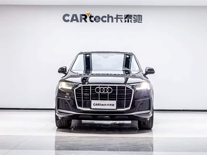 Фото 2 - Audi Q7