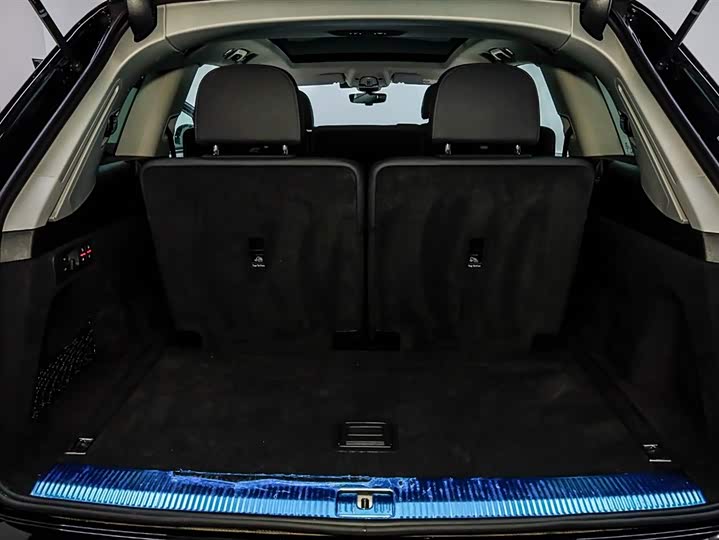 Фото 7 - Audi Q7