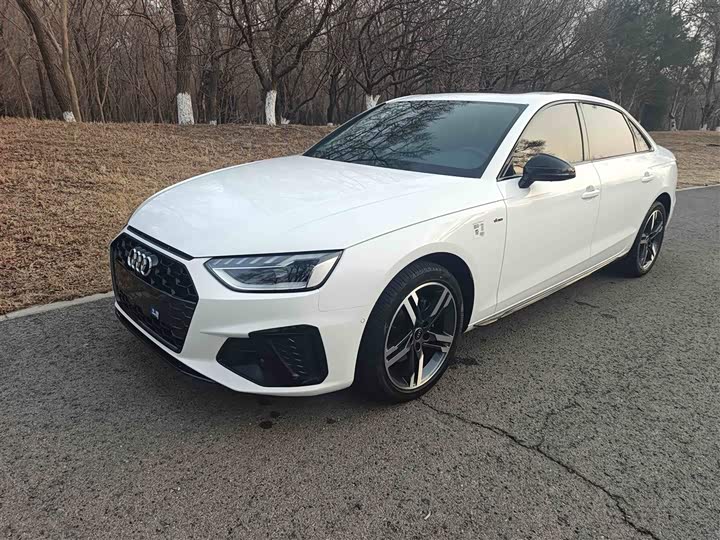 Фото 1 - Audi A4L