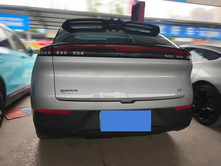 Фото 2 - Dongfeng Aeolus L7