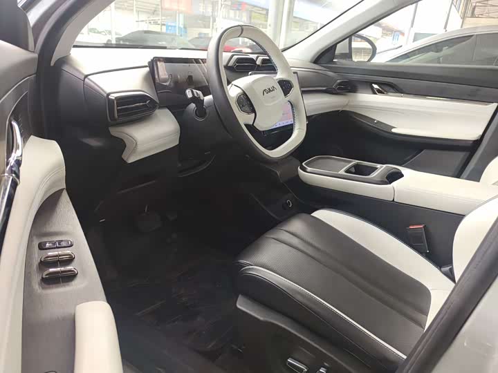 Фото 5 - Dongfeng Aeolus L7