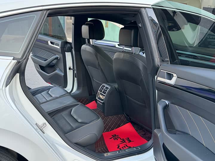 Фото 8 - Volkswagen CC