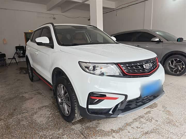 Фото 4 - Geely Atlas