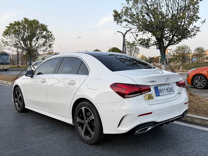 Фото 4 - Mercedes-Benz A-Class
