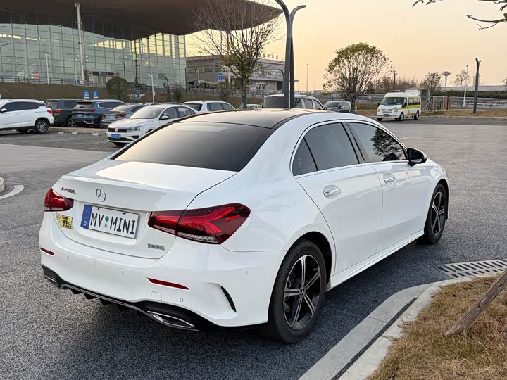 Фото 6 - Mercedes-Benz A-Class