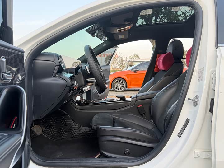 Фото 7 - Mercedes-Benz A-Class