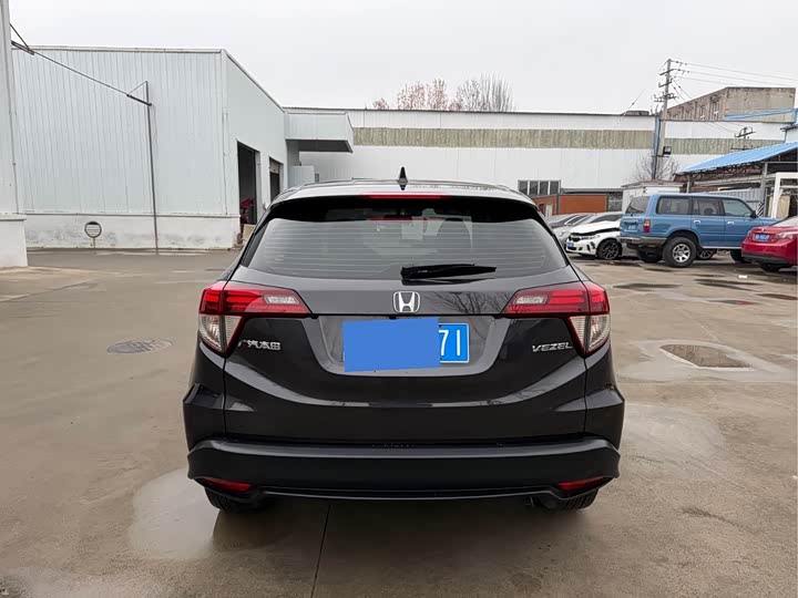 Фото 5 - Honda Vezel