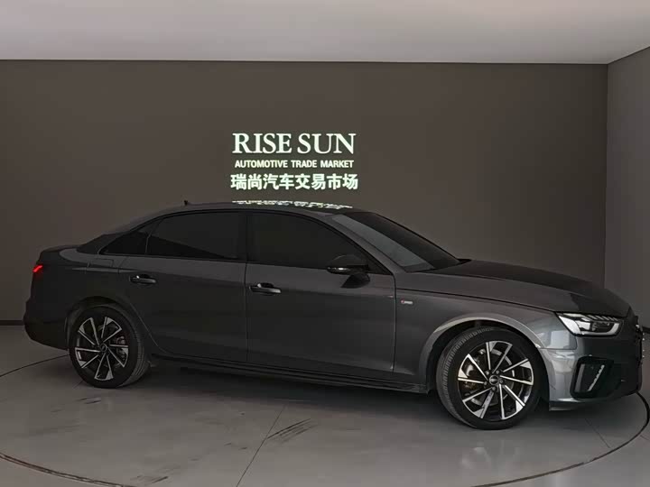 Фото 6 - Audi A4L