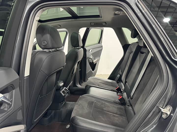 Фото 6 - Audi Q3