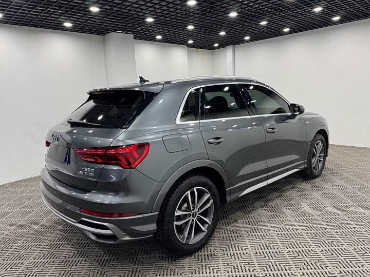 Фото 7 - Audi Q3