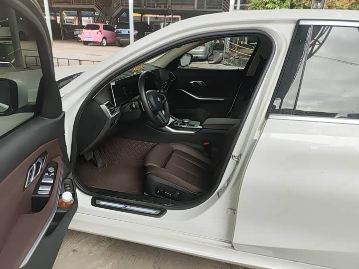 Фото 3 - BMW 3 Series