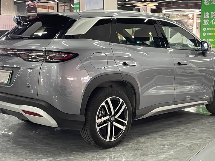 Фото 8 - BYD Song L DM-i Hybrid