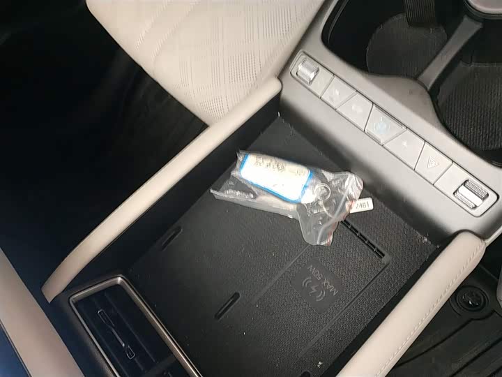 Фото 9 - BYD Yuan Up