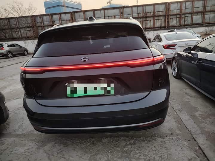 Фото 6 - Nio ES6