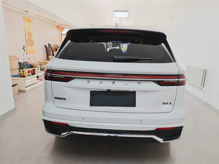 Фото 4 - Geely Monjaro