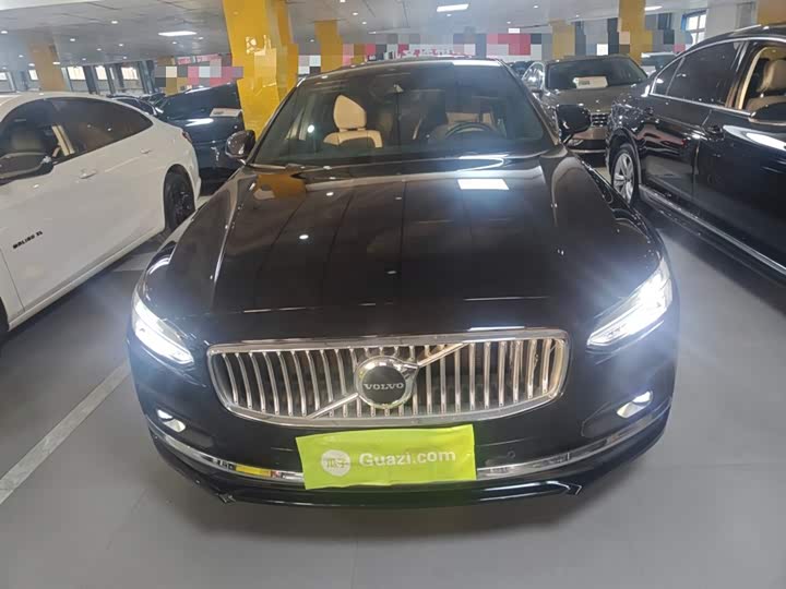 Фото 3 - Volvo S90