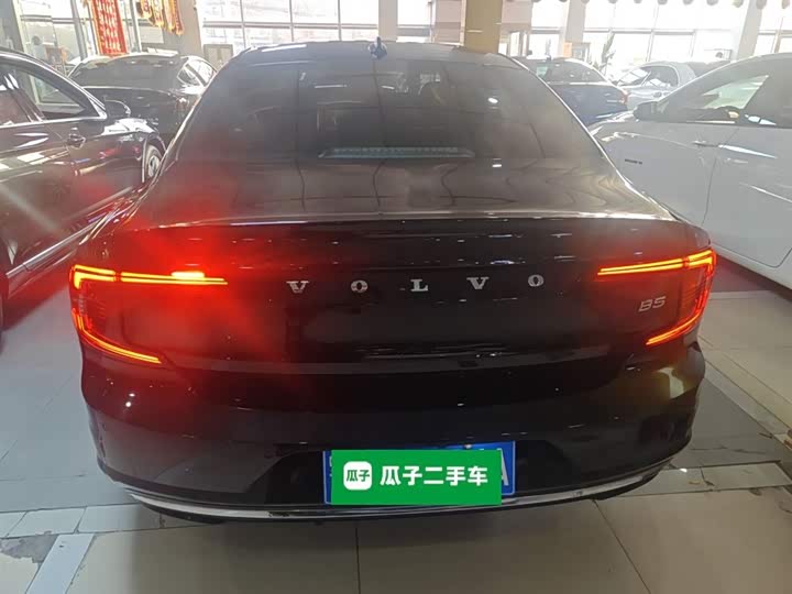 Фото 6 - Volvo S90