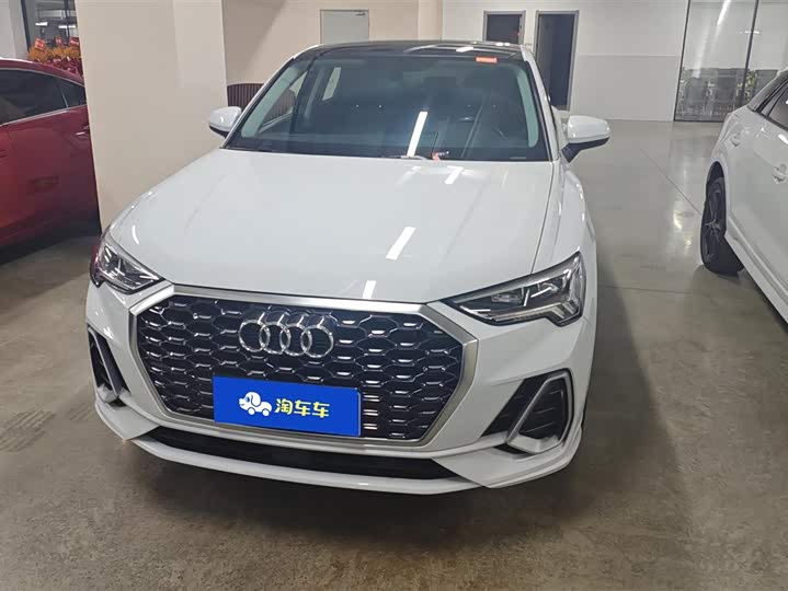 Фото 2 - Audi Q3 Sportback