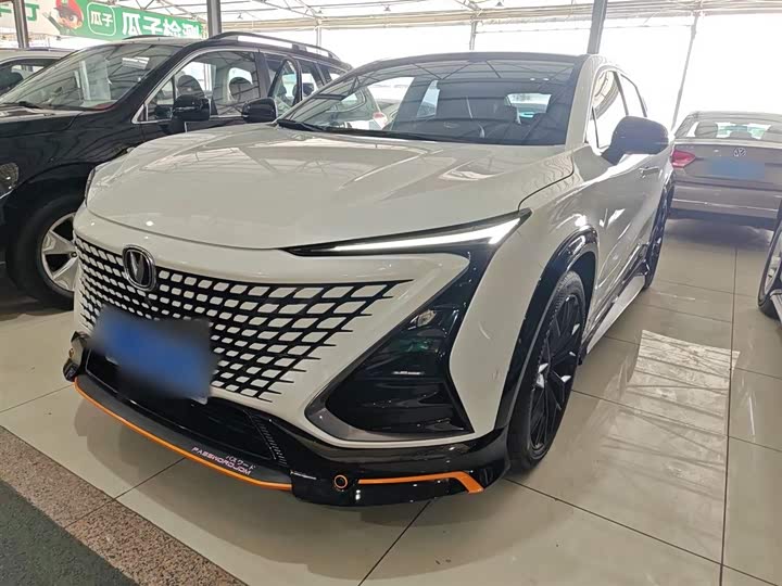 Фото 2 - Changan UNI-T