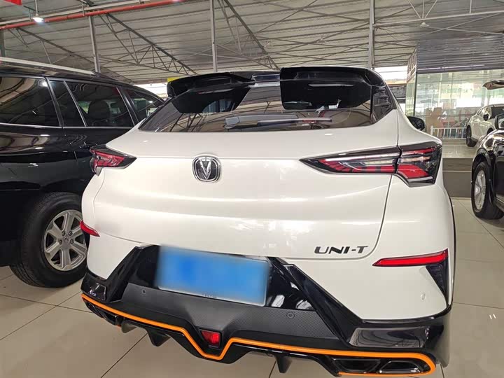 Фото 6 - Changan UNI-T