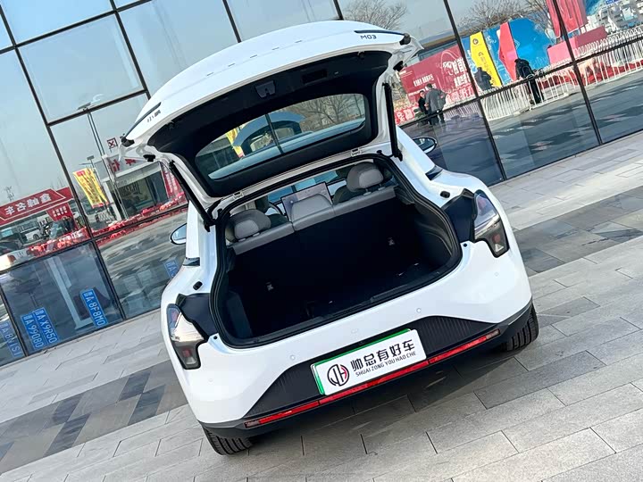 Фото 7 - XPeng Mona M03