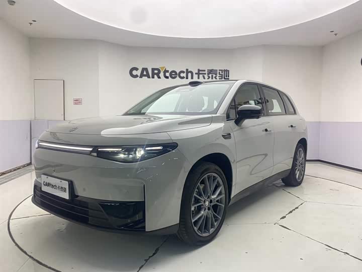 Фото 1 - Leapmotor C10