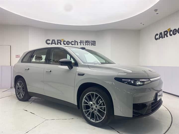 Фото 2 - Leapmotor C10