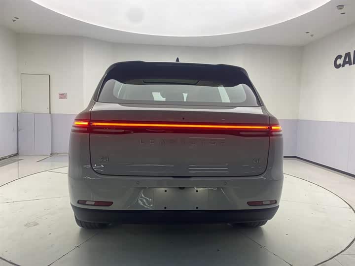 Фото 6 - Leapmotor C10