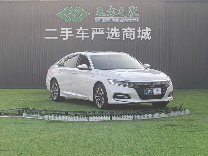 Фото 3 - Honda Accord