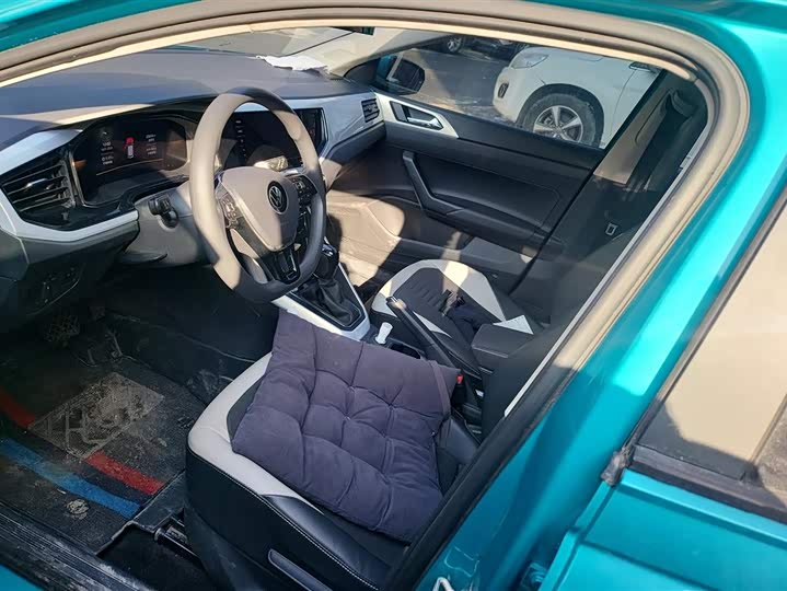 Фото 9 - Volkswagen Polo