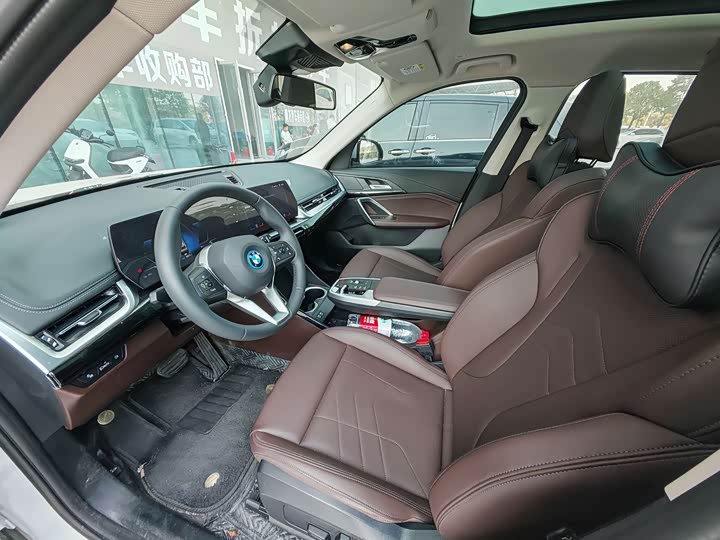 Фото 7 - BMW iX1