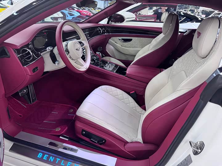 Фото 2 - Bentley Continental GT