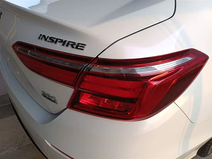 Фото 8 - Honda Inspire