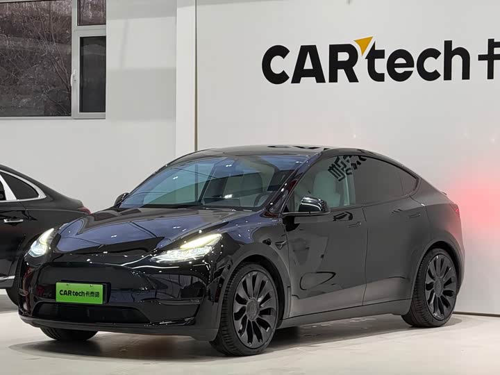 Фото 1 - Tesla Model Y