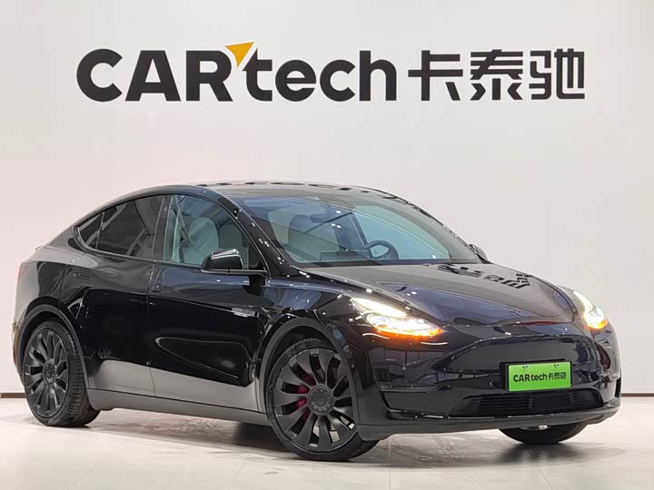 Фото 2 - Tesla Model Y