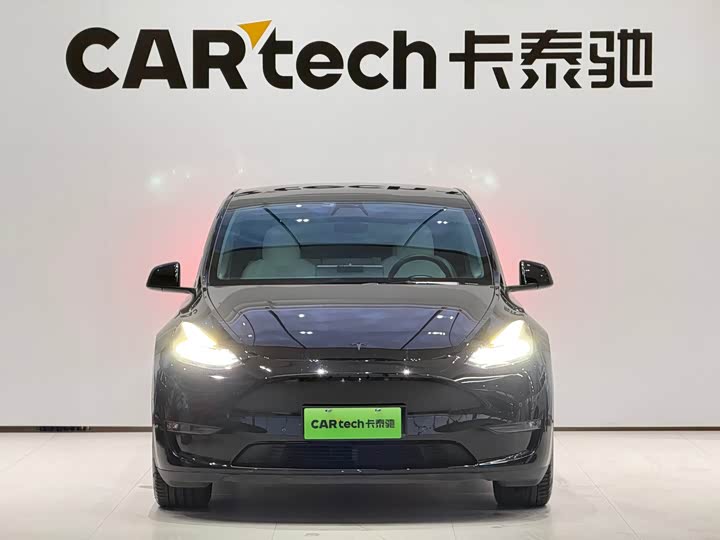 Фото 3 - Tesla Model Y