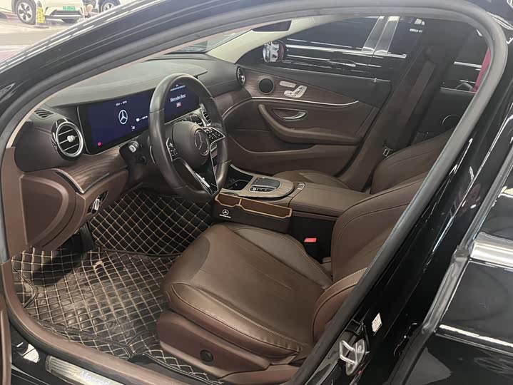 Фото 7 - Mercedes-Benz E-Class Hybrid