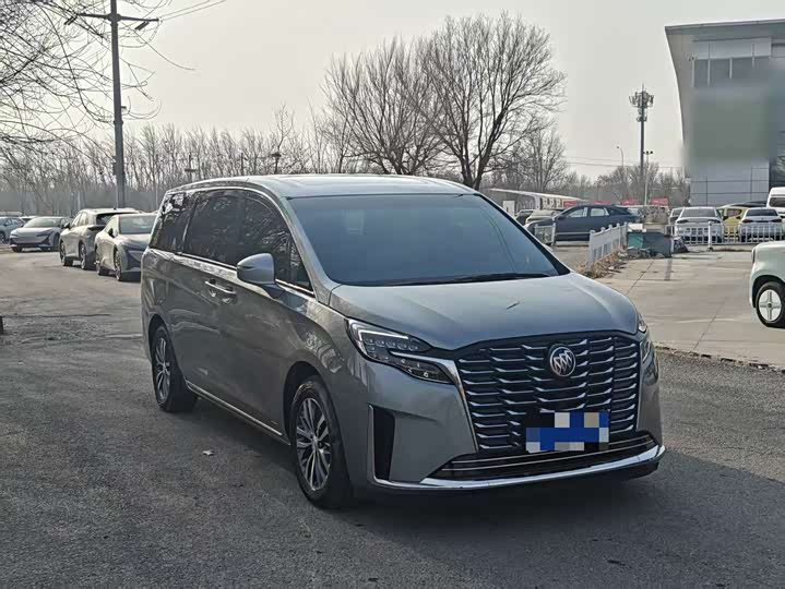 Фото 2 - Buick GL8 ES